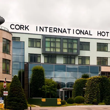 International 4*